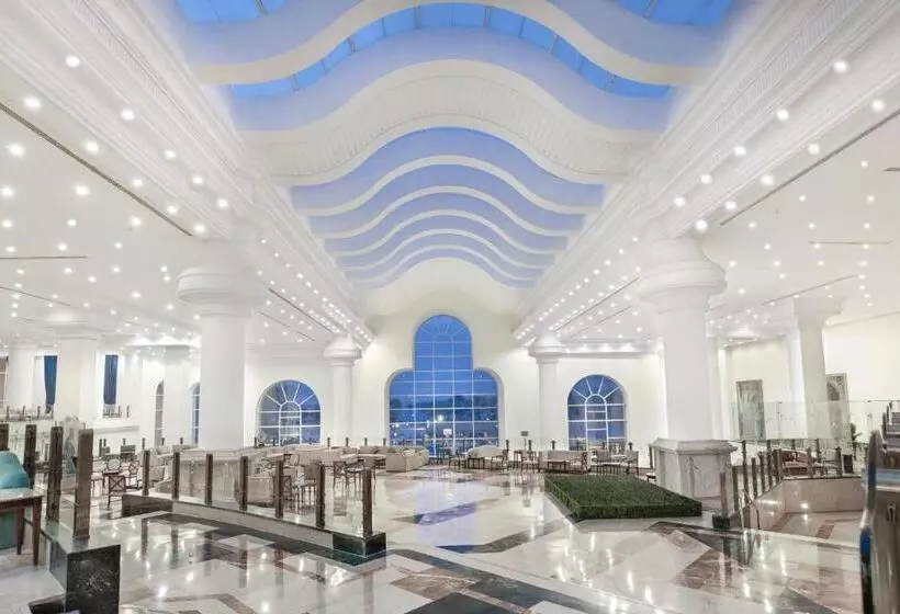 هتل Pyramisa Beach Resort Sahl Hasheesh