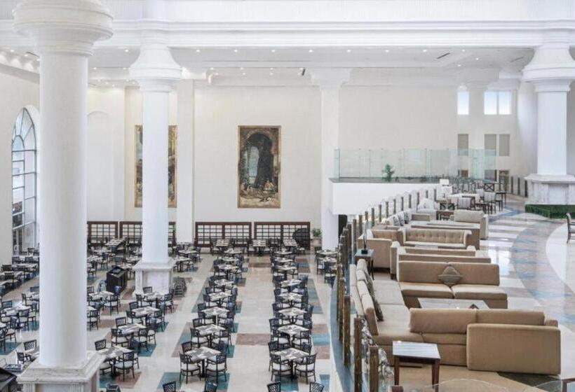 هتل Pyramisa Beach Resort Sahl Hasheesh