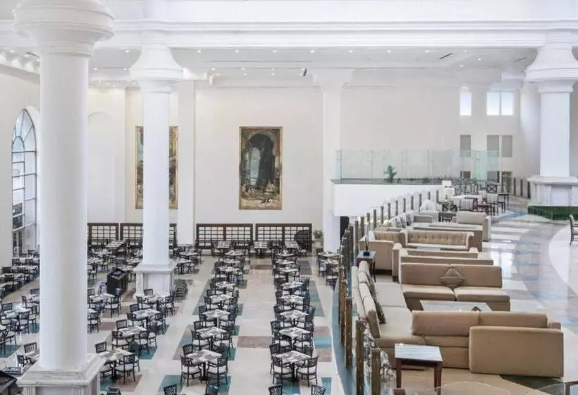 هتل Pyramisa Beach Resort Sahl Hasheesh