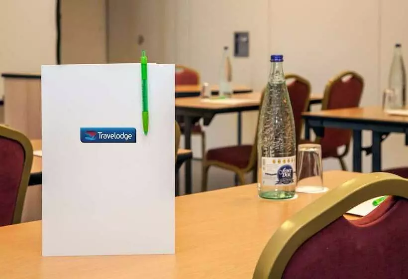 فندق Travelodge Barcelona Cornella Fira