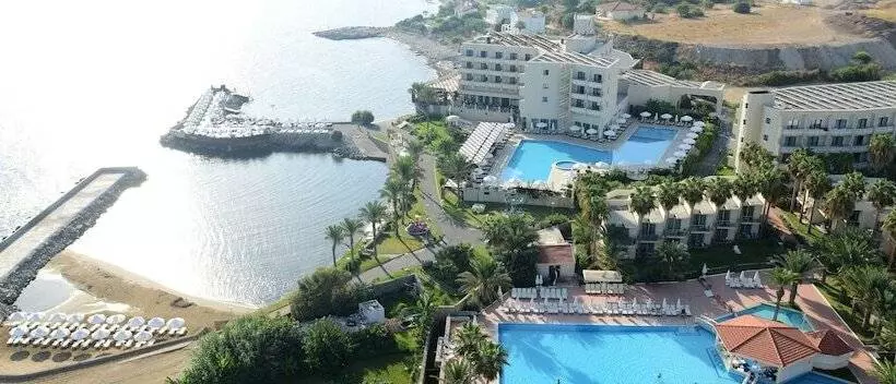 Vuni Palace Hotel & Casino & Spa