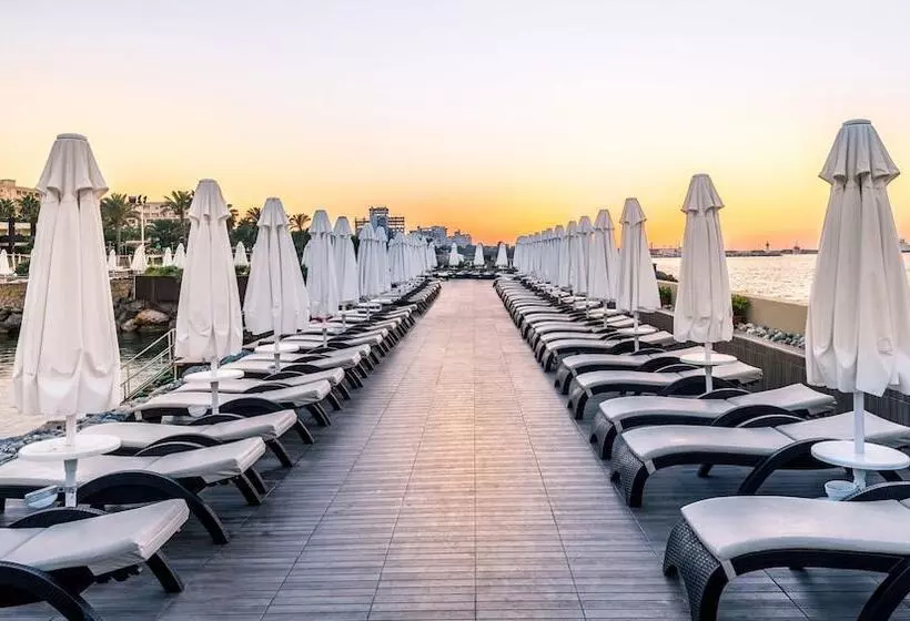 Vuni Palace Hotel & Casino & Spa