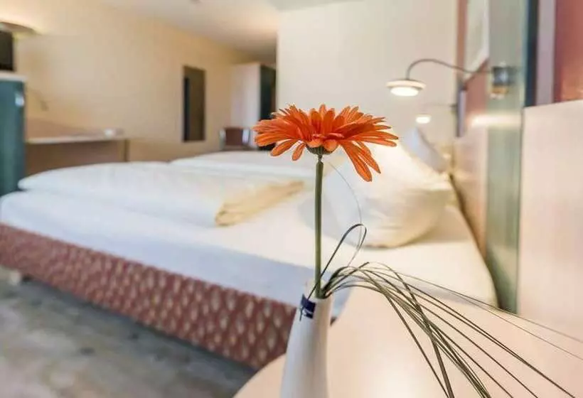 Мотель Plaza Hotel Bruchsal