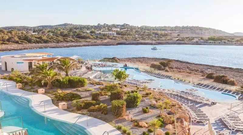 Sirenis Seaview Country Club