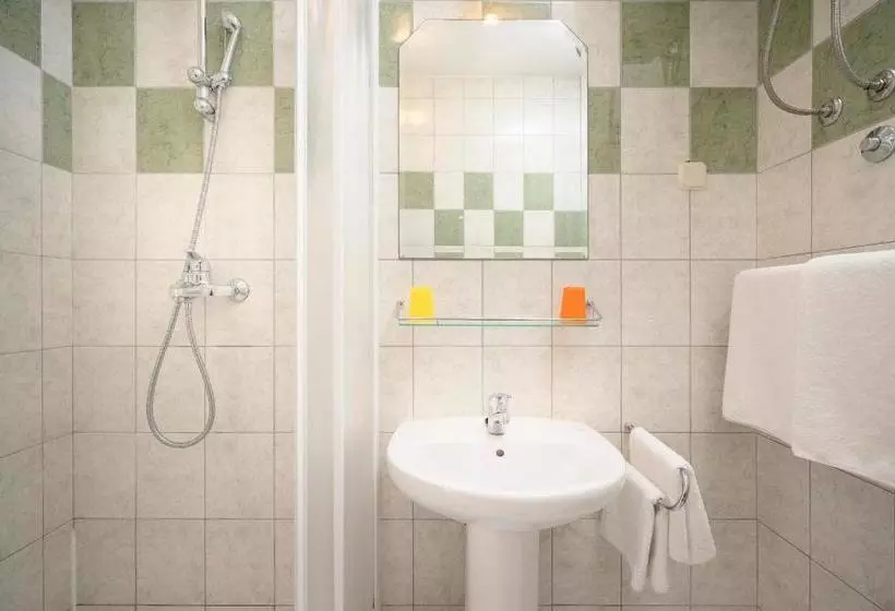 Villa Lara Apartments