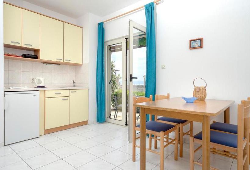 Villa Lara Apartments