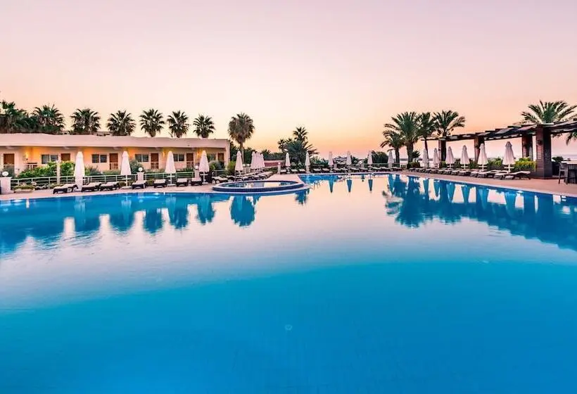 Vuni Palace Hotel & Casino & Spa