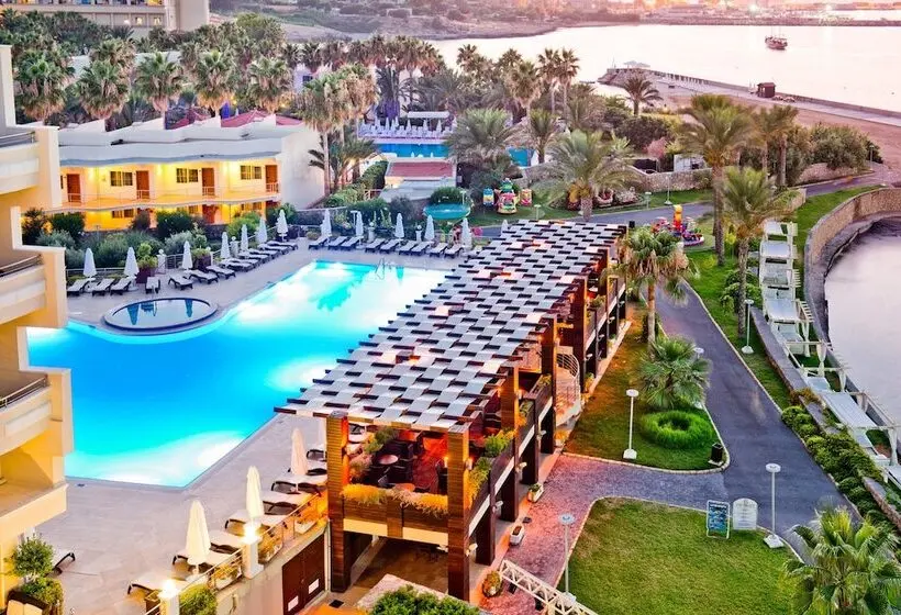 Vuni Palace Hotel & Casino & Spa