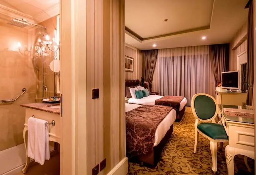 Vuni Palace Hotel & Casino & Spa