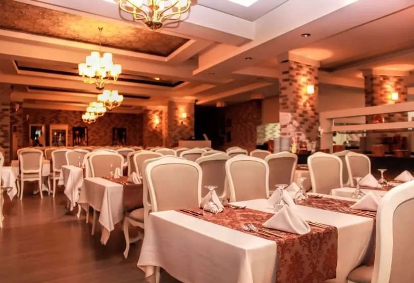 Vuni Palace Hotel & Casino & Spa