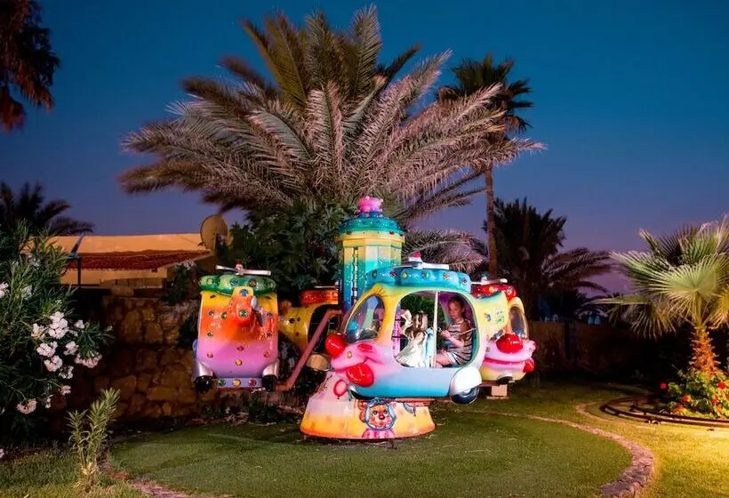 Vuni Palace Hotel & Casino & Spa