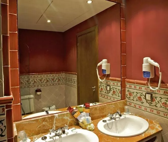 هتل Agora Juan De Austria