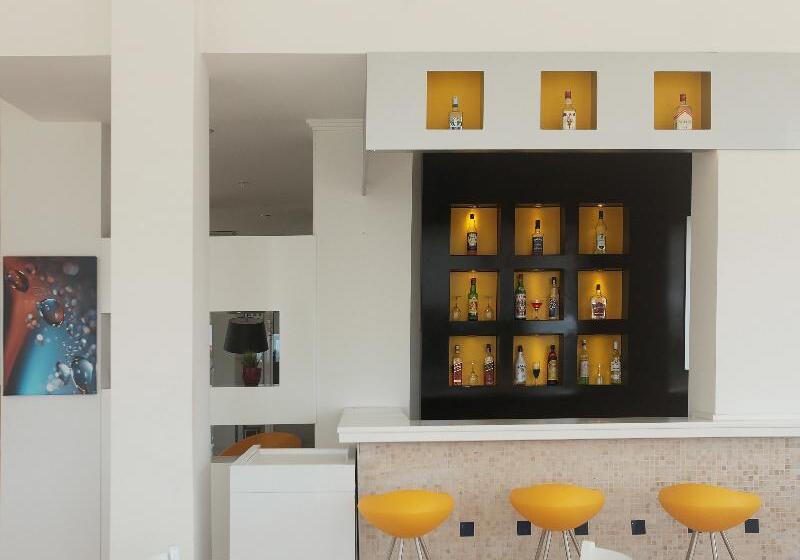 בית מלון כפרי Arora