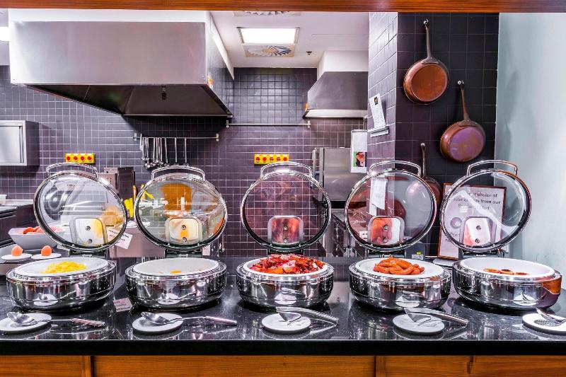 בית מלון כפרי Courtyard By Marriott Pilsen