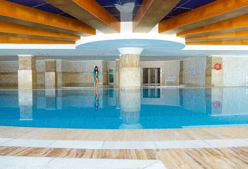 ホテル Crystal Admiral Resort Suites & Spa  Ultimate All Inclusive