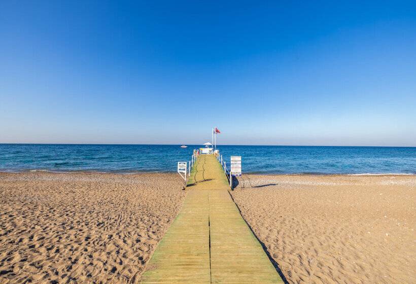 ホテル Crystal Admiral Resort Suites & Spa  Ultimate All Inclusive