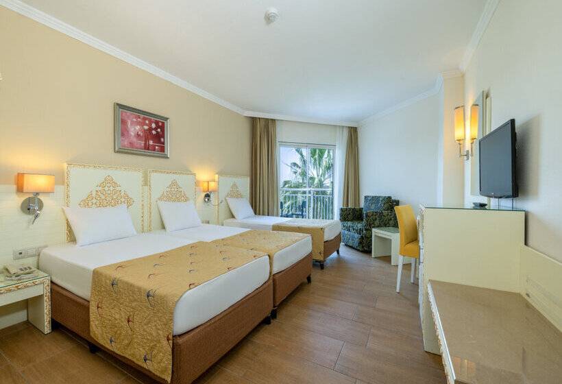 ホテル Crystal Admiral Resort Suites & Spa  Ultimate All Inclusive