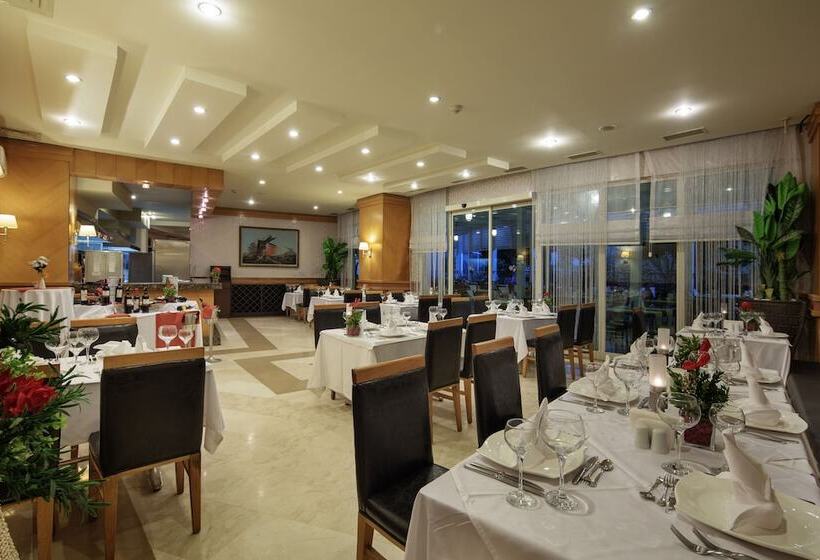 ホテル Crystal Admiral Resort Suites & Spa  Ultimate All Inclusive