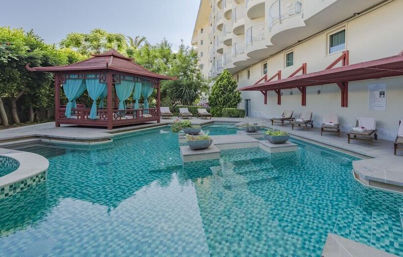 ホテル Crystal Admiral Resort Suites & Spa  Ultimate All Inclusive