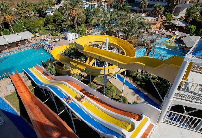 ホテル Crystal Admiral Resort Suites & Spa  Ultimate All Inclusive