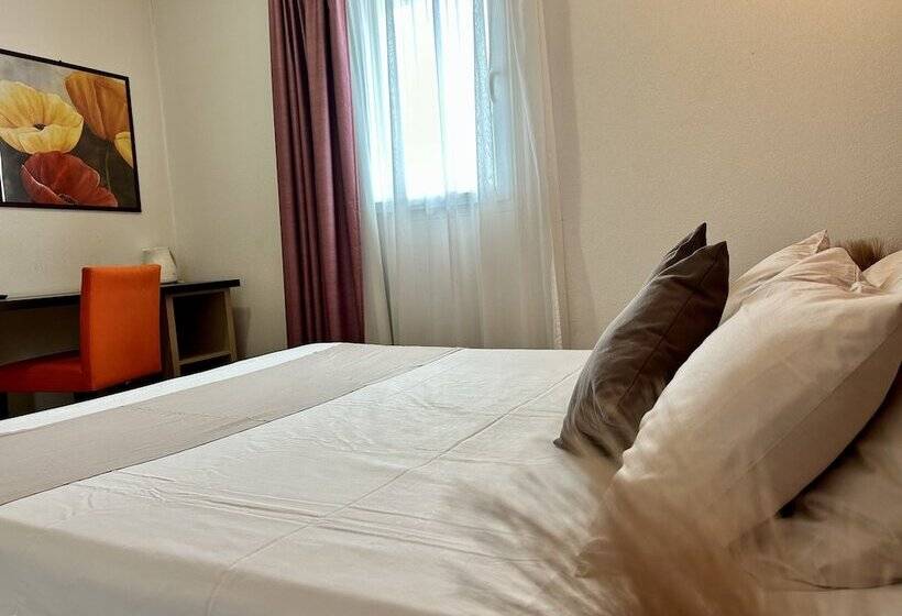 בית מלון כפרי Hôtel Jasses De Camargue