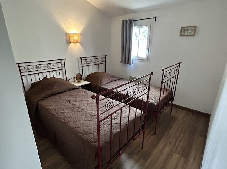 בית מלון כפרי Hôtel Jasses De Camargue