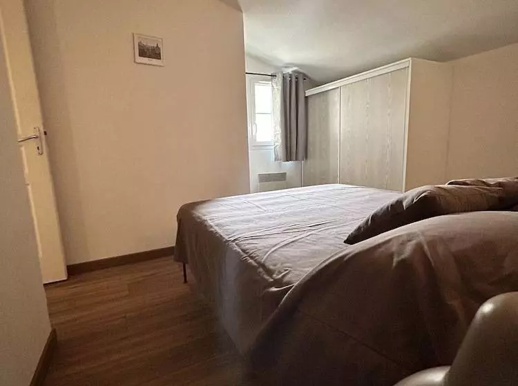 Отель Hôtel Jasses De Camargue