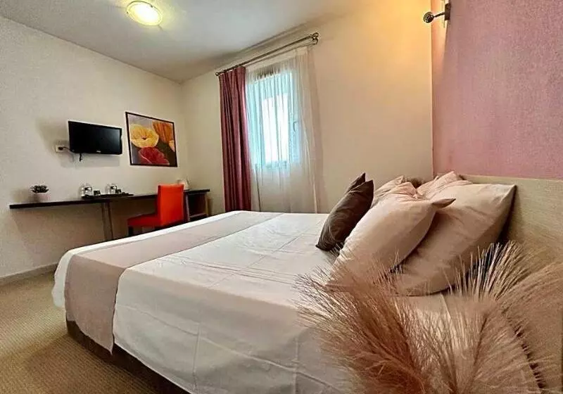 Hotelli Hôtel Jasses De Camargue