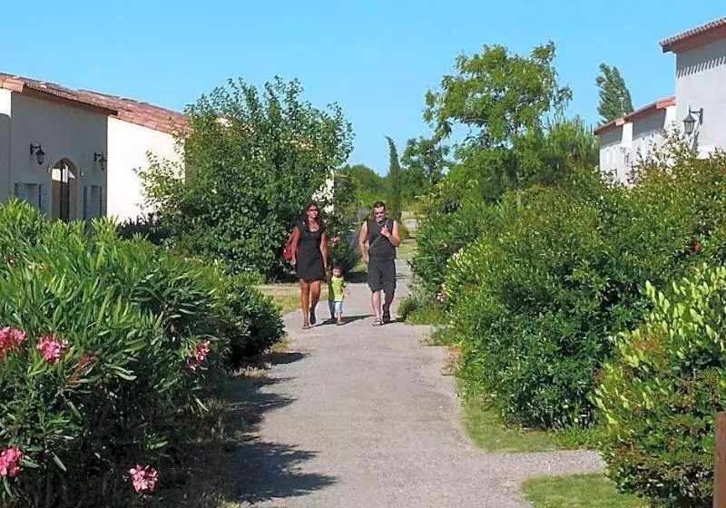 Hotelli Hôtel Jasses De Camargue