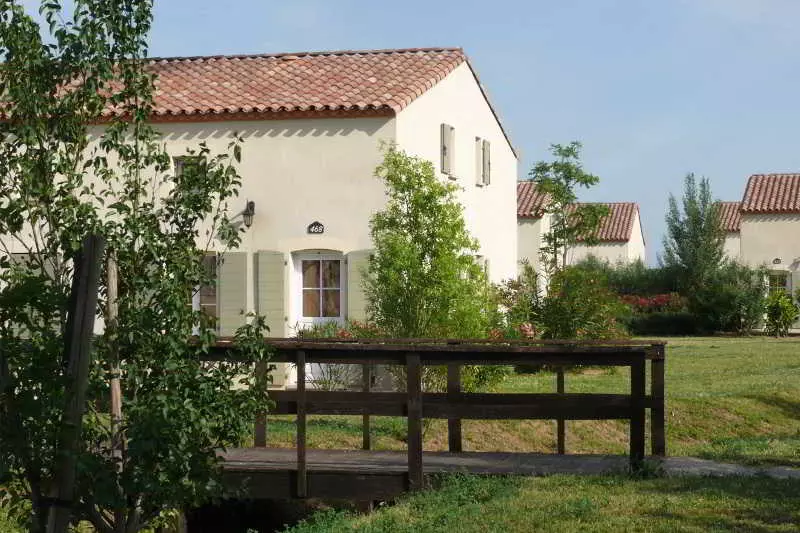 Hotelli Hôtel Jasses De Camargue