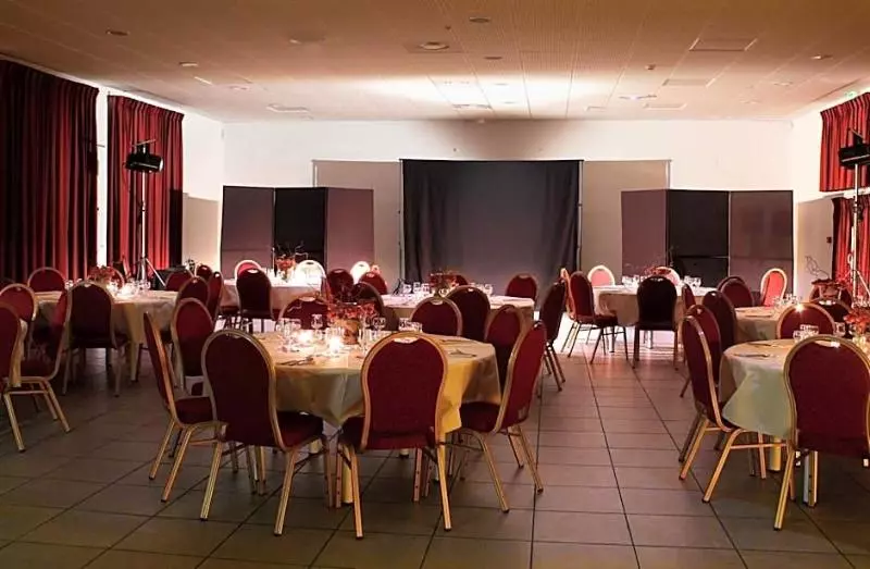 Hotelli Hôtel Jasses De Camargue