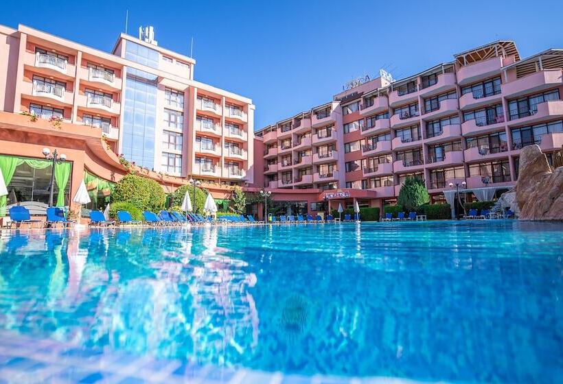 هتل Izola Paradise