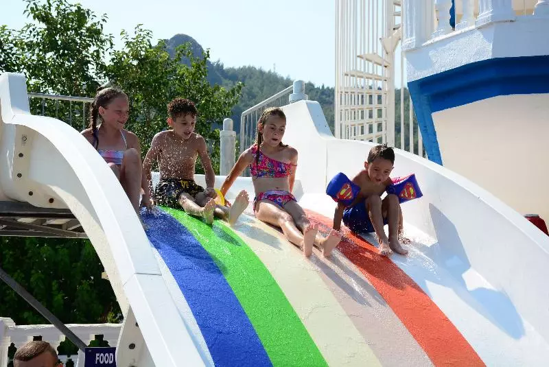 Hotel Musti S Royal Plaza