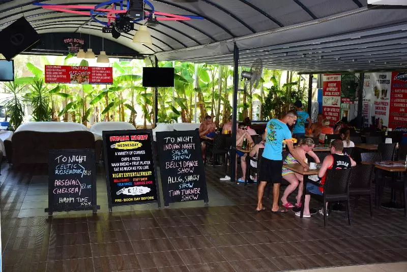 Hotel Musti S Royal Plaza