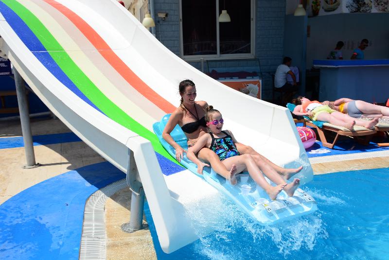 هتل Musti S Royal Plaza