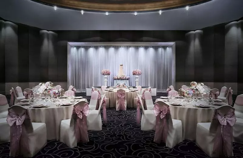 هتل Hilton Bangkok Grande Asoke