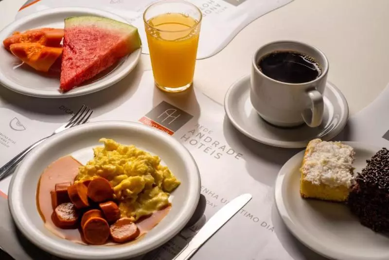 Отель Rede Andrade Cwb