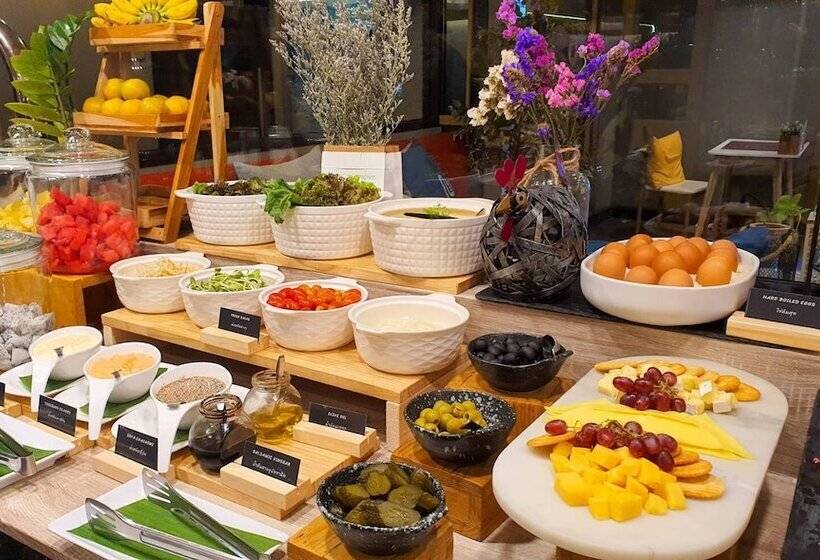 Hotel The Rock Hua Hin Beachfront Spa Resort