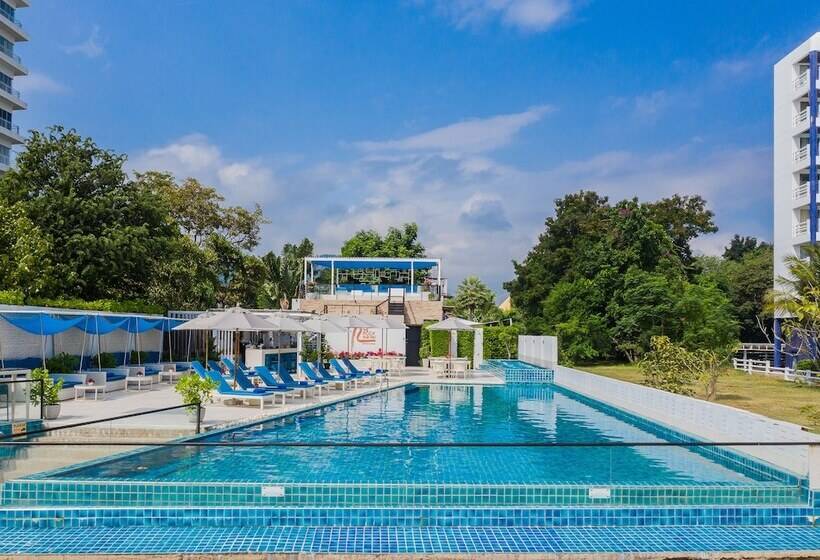 Hotel The Rock Hua Hin Beachfront Spa Resort