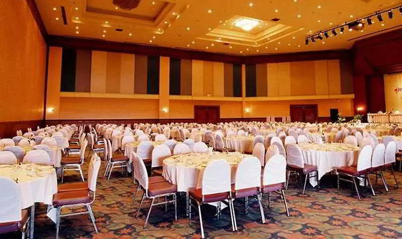 호텔 Thumrin Thana