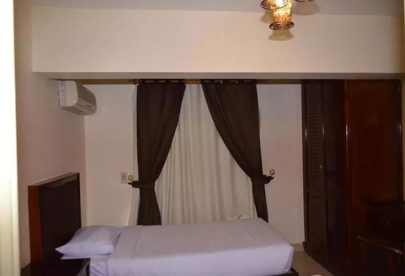 هتل Al Saraya October