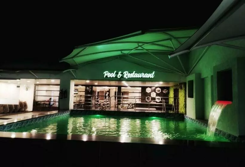 Hotelli Grand Kaushalya