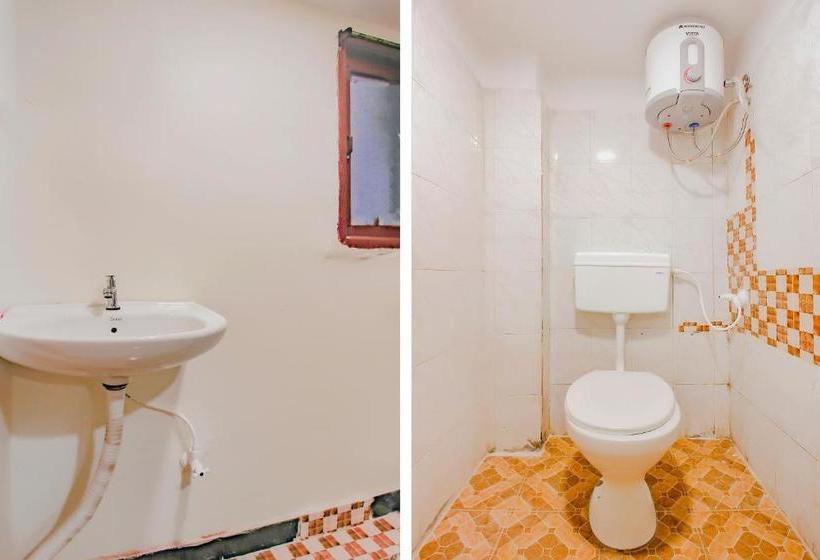 בית מלון כפרי Spot On Grand Inn