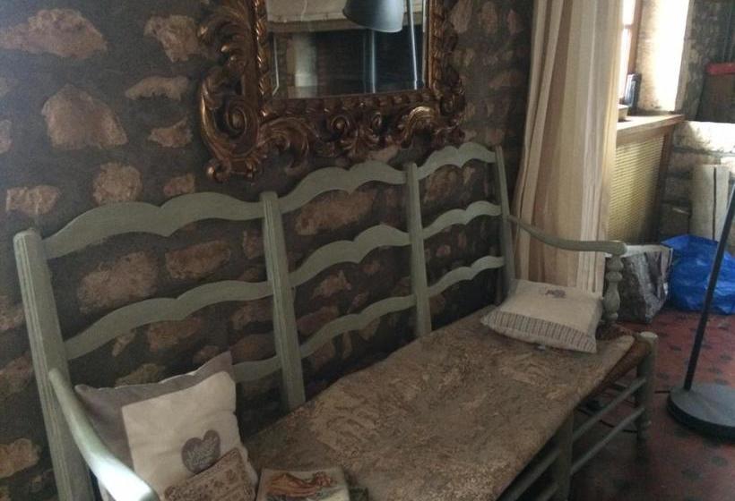 بنسيون Relais De Chasse Sasu Guta