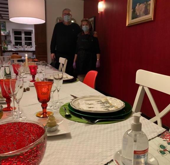 بنسيون Relais De Chasse Sasu Guta