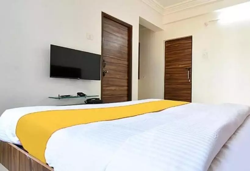 Fabhotel Shangrila Elite