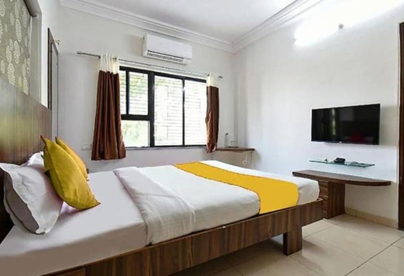 Fabhotel Shangrila Elite