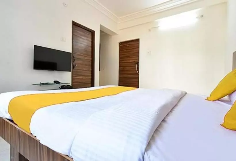 Fabhotel Shangrila Elite