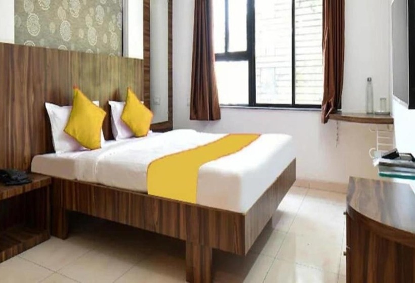 Fabhotel Shangrila Elite