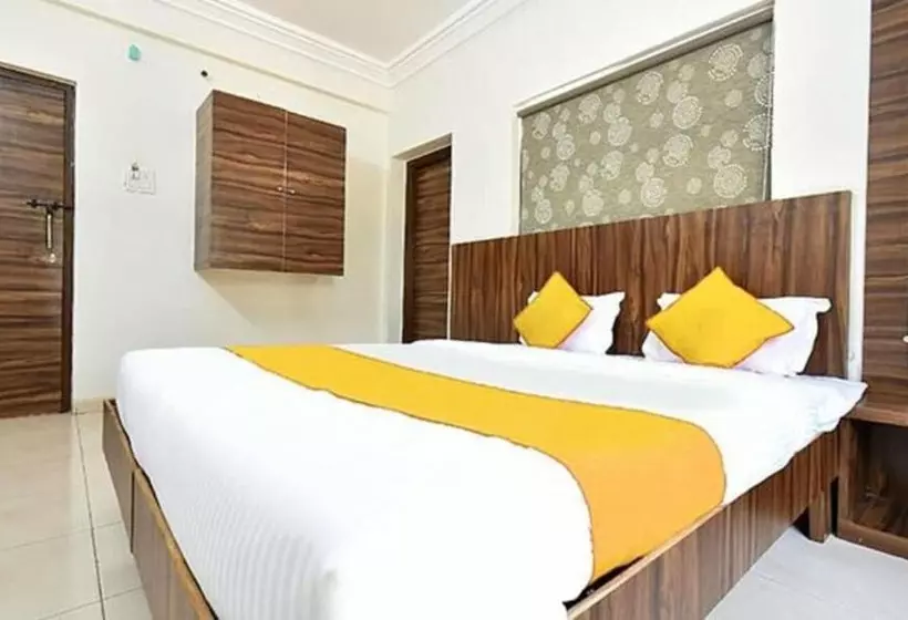 Fabhotel Shangrila Elite